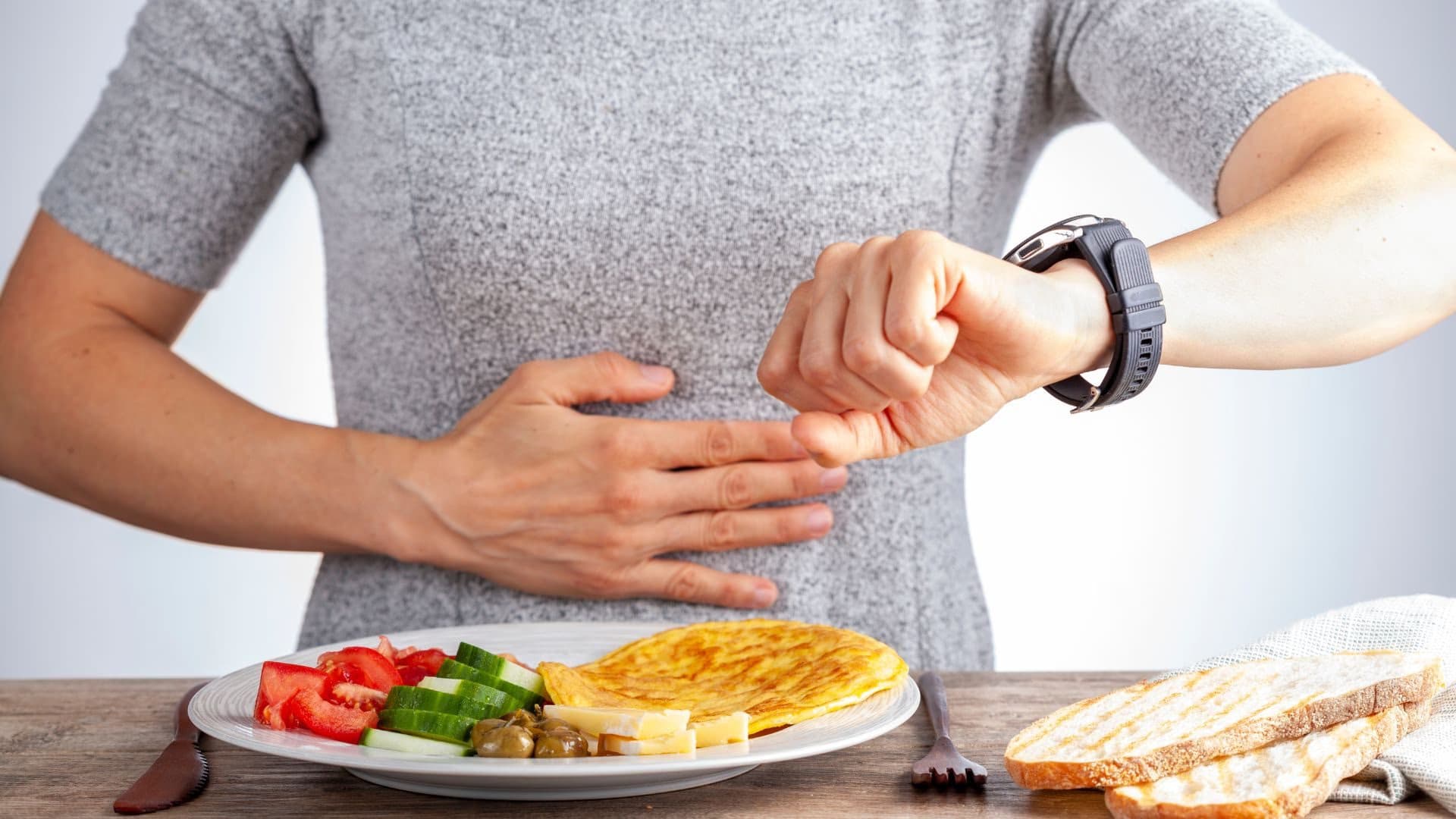Midlertidig faste: Alt du trenger å vite om intermittent fasting – artikkel