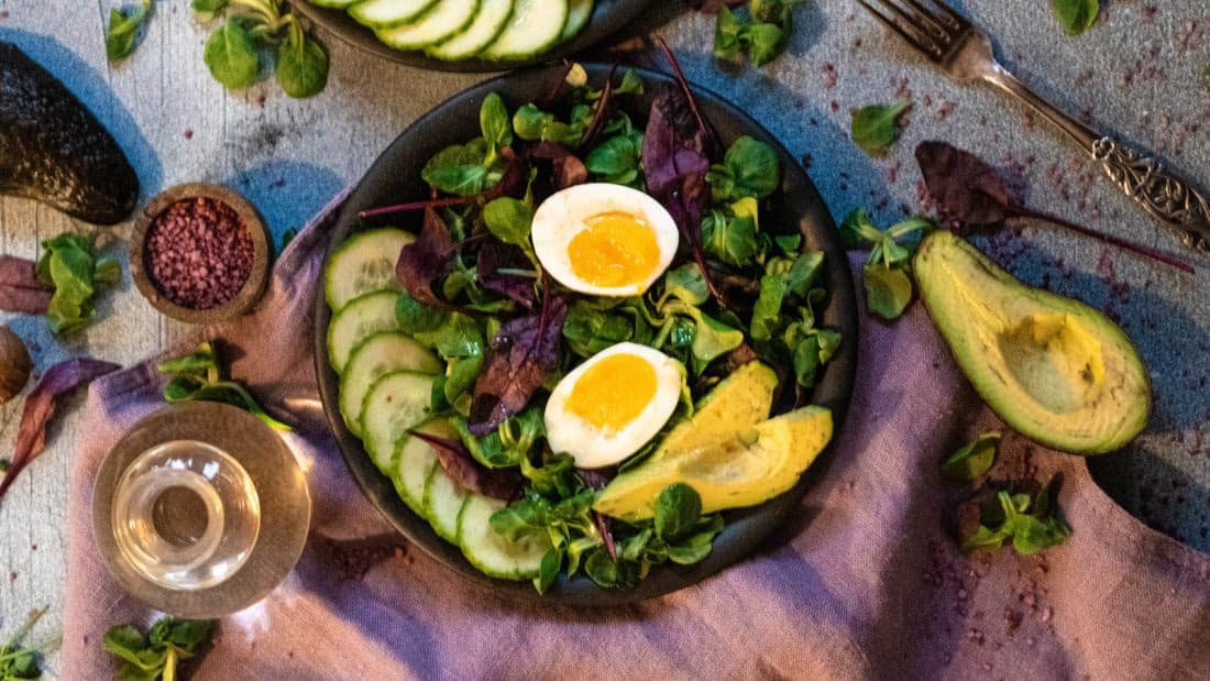 Grønn Eggesalat med Avokado – Enkel og Sunn – ferdig rett