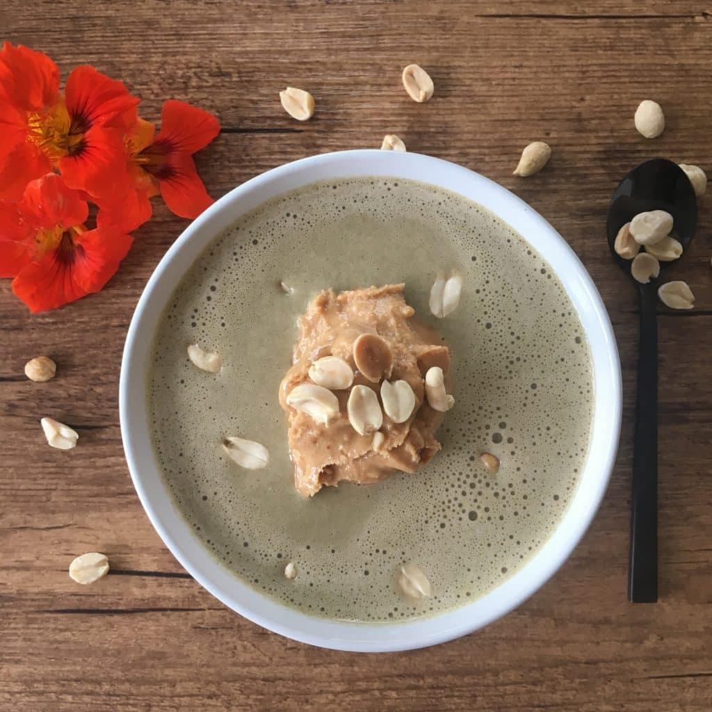 Grønn smoothie bowl – ferdig rett