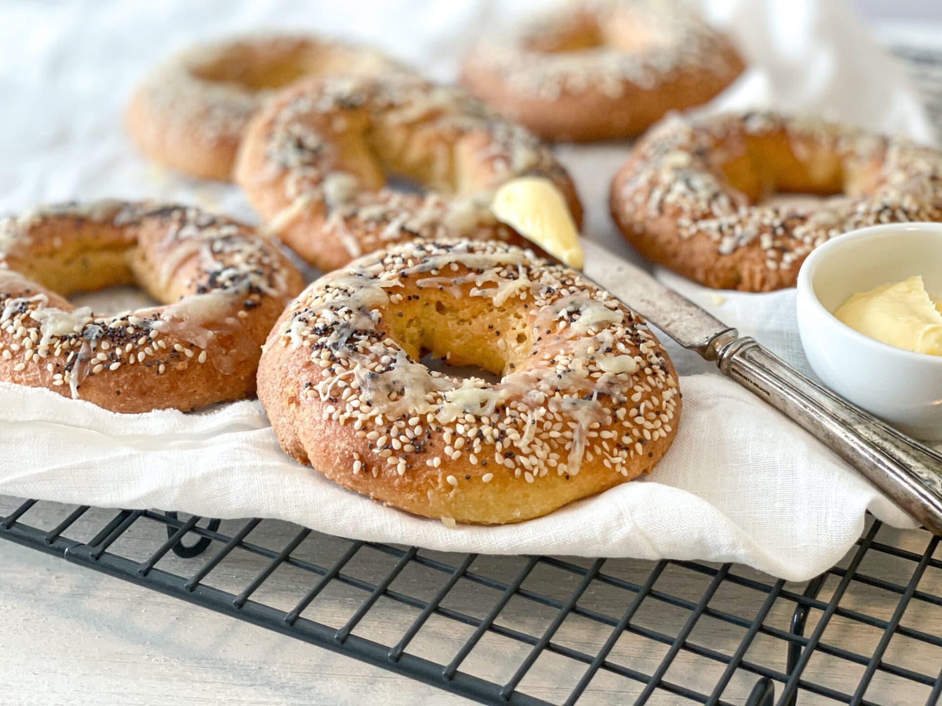 KETO glutenfri Ostehorn – ferdig rett