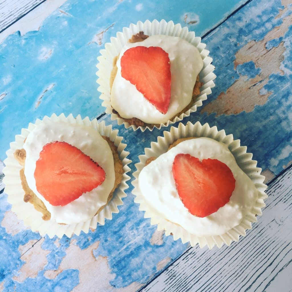Lavkarbo muffins med ostekrem – ferdig rett