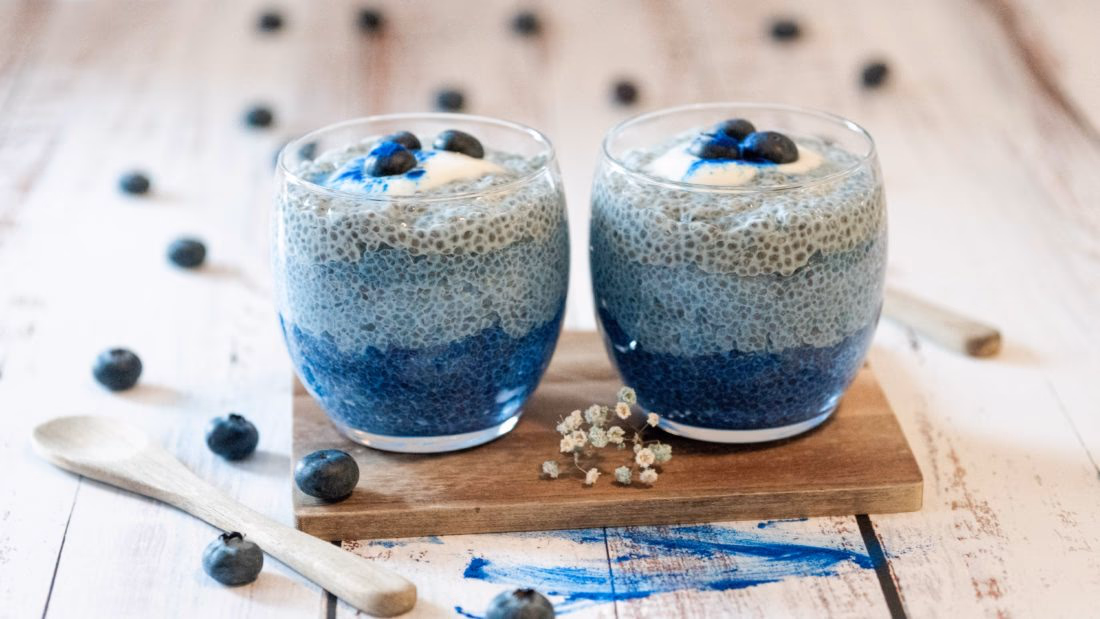 Triple Blue Spirulina Chia Pudding – ferdig rett
