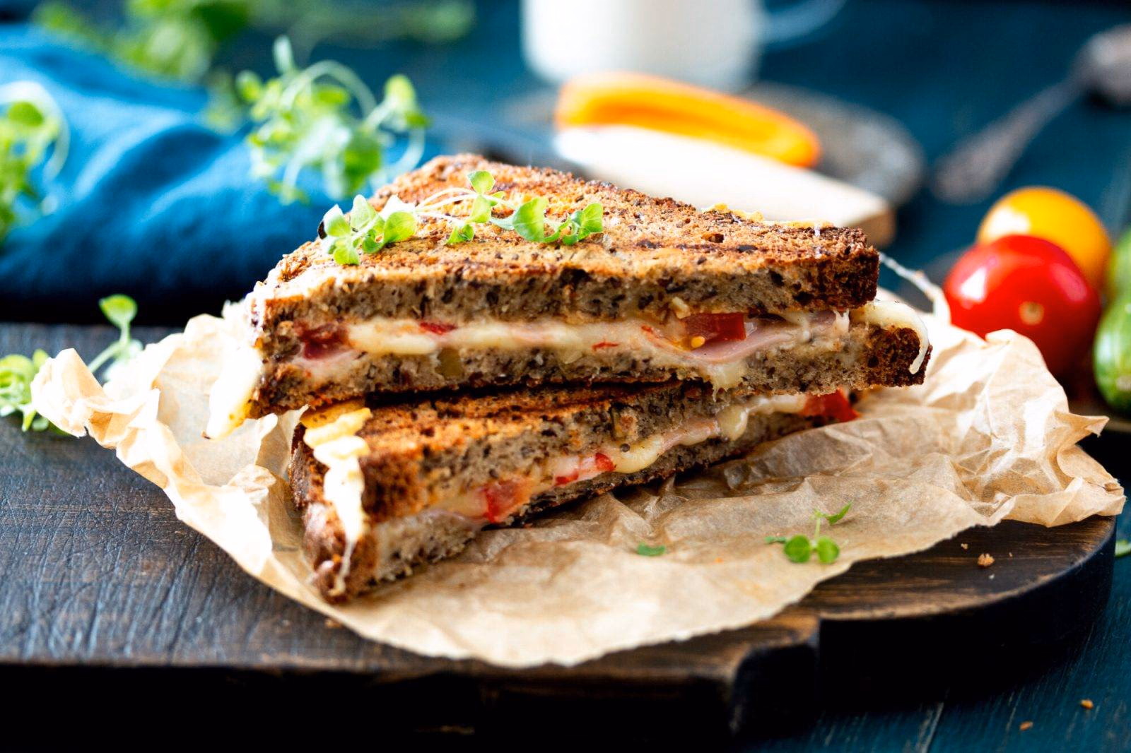 Lavkarbo/Keto Ostesmørbrød – Enkel og Smakfull