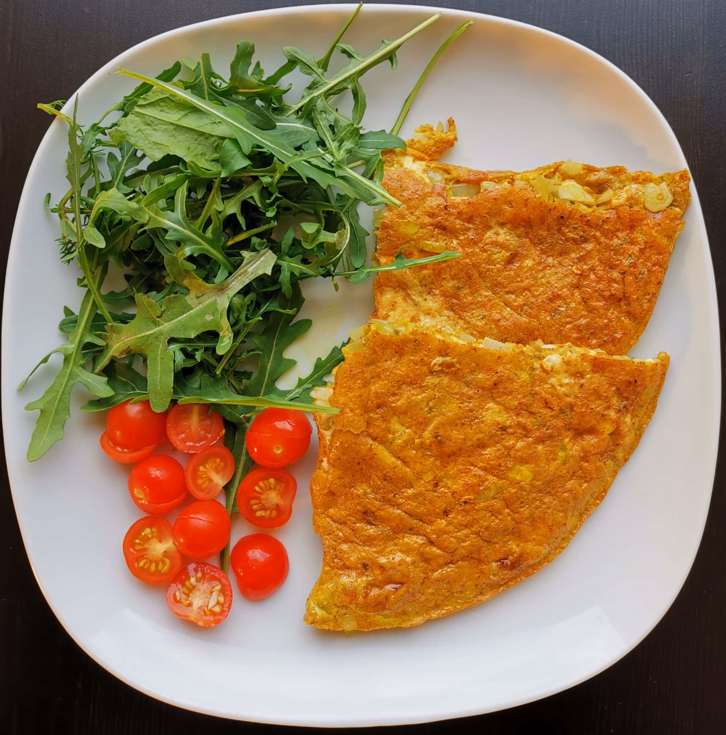 Løkomelett med gurkemeie