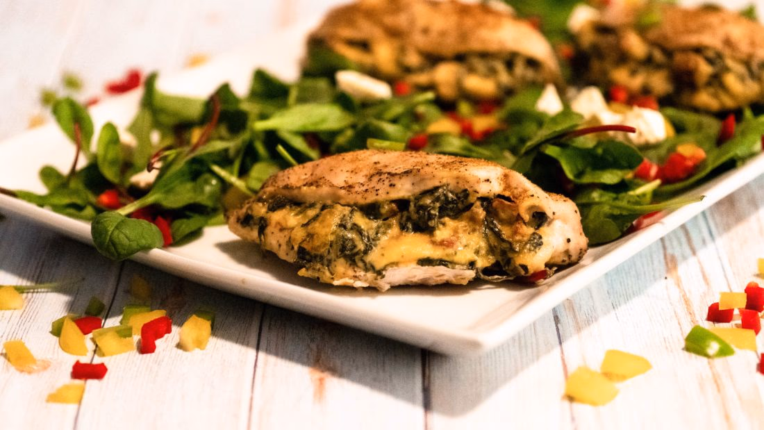 Saftig Kyllingfilet Fylt med Kremet Spinat og Ost